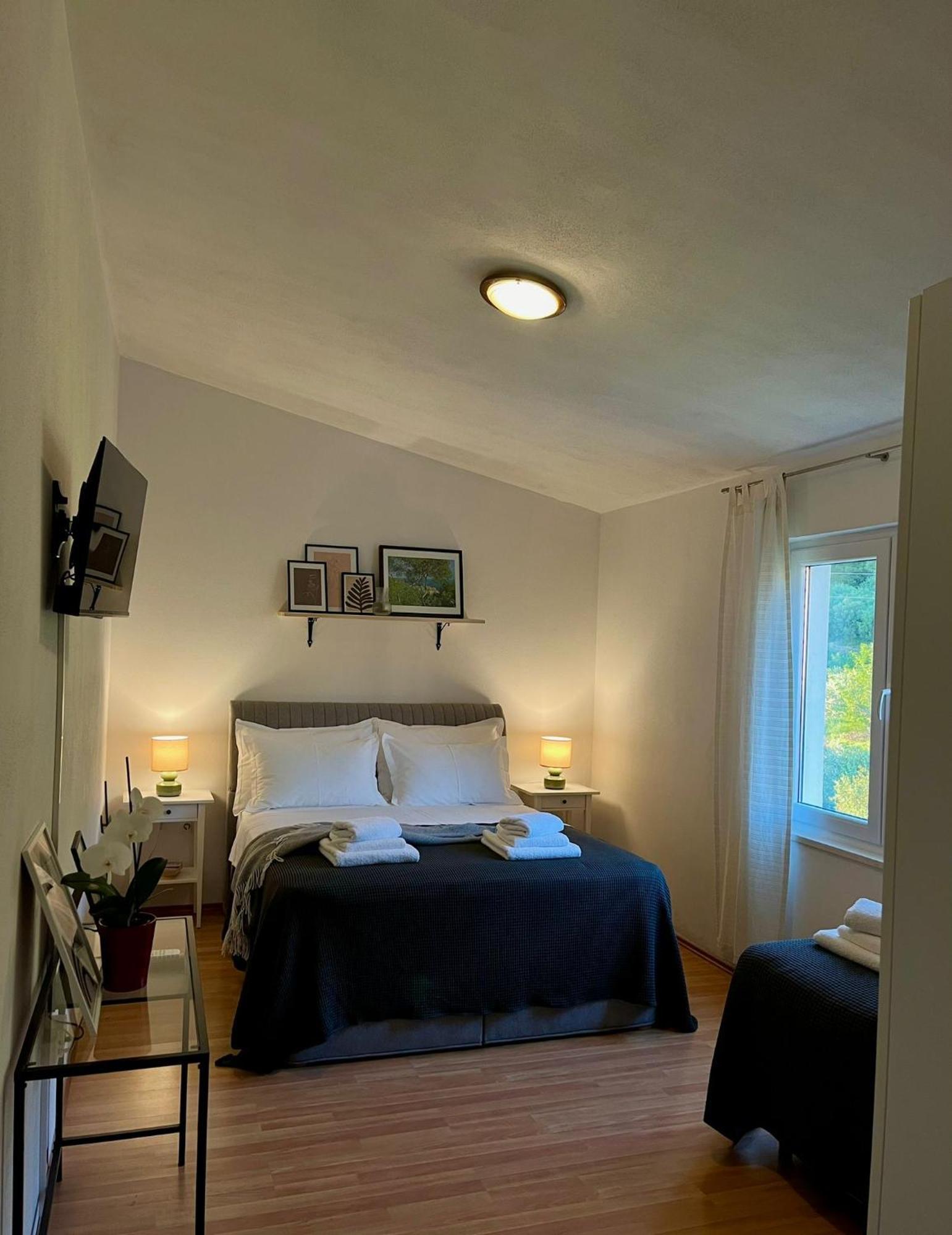 Apartments Curnic Jesenice  Εξωτερικό φωτογραφία