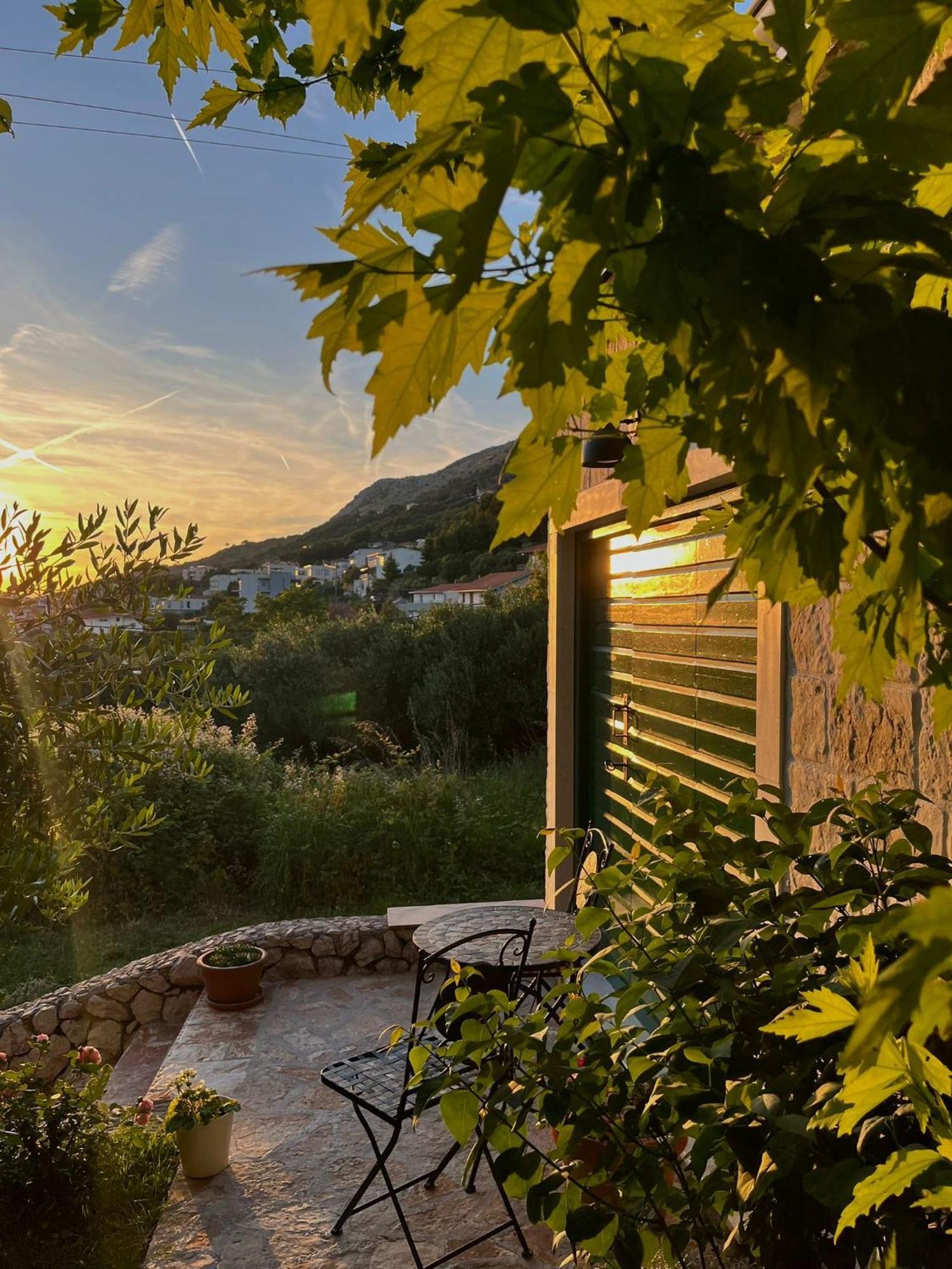 Apartments Curnic Jesenice  Εξωτερικό φωτογραφία