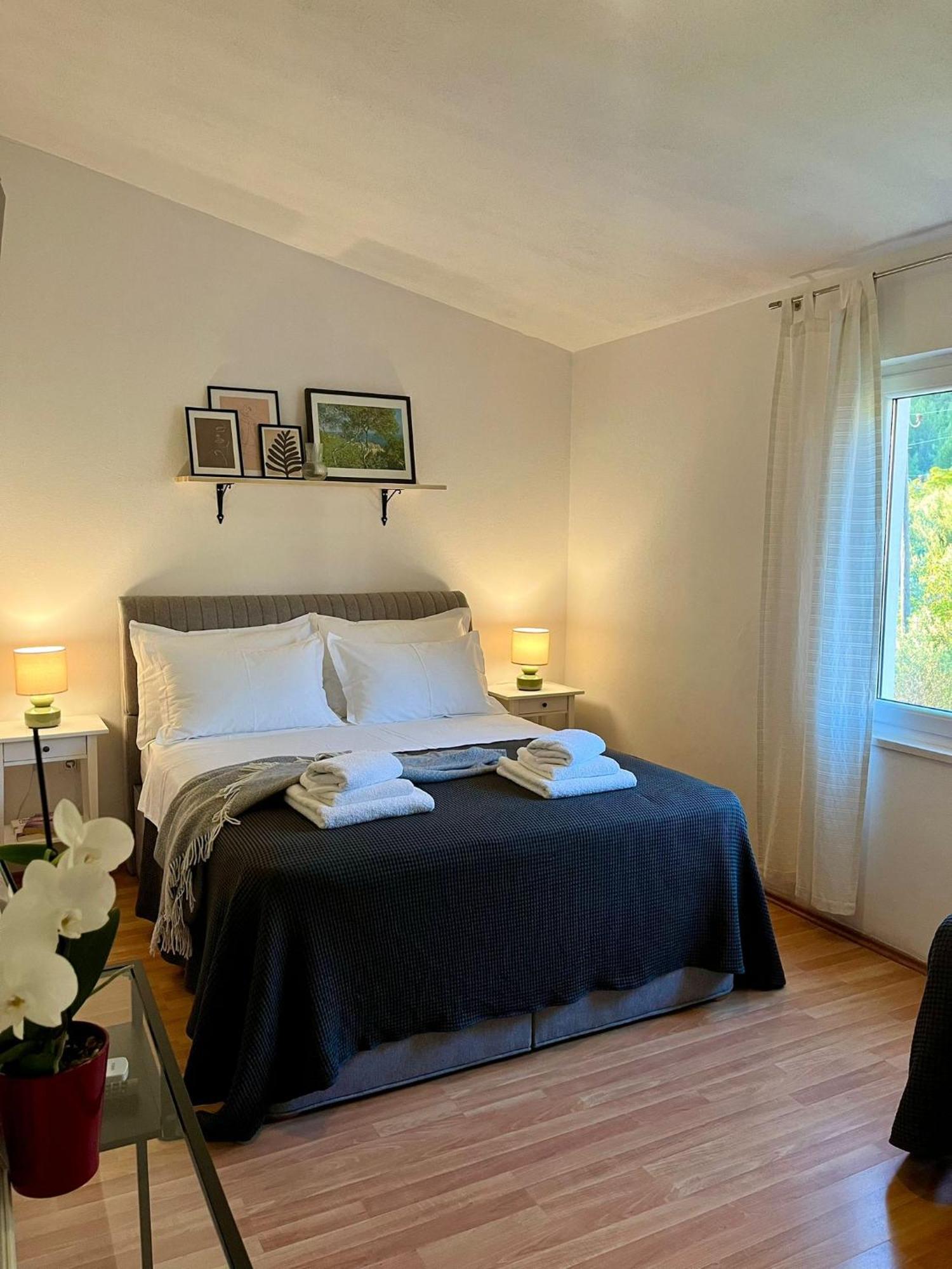Apartments Curnic Jesenice  Εξωτερικό φωτογραφία