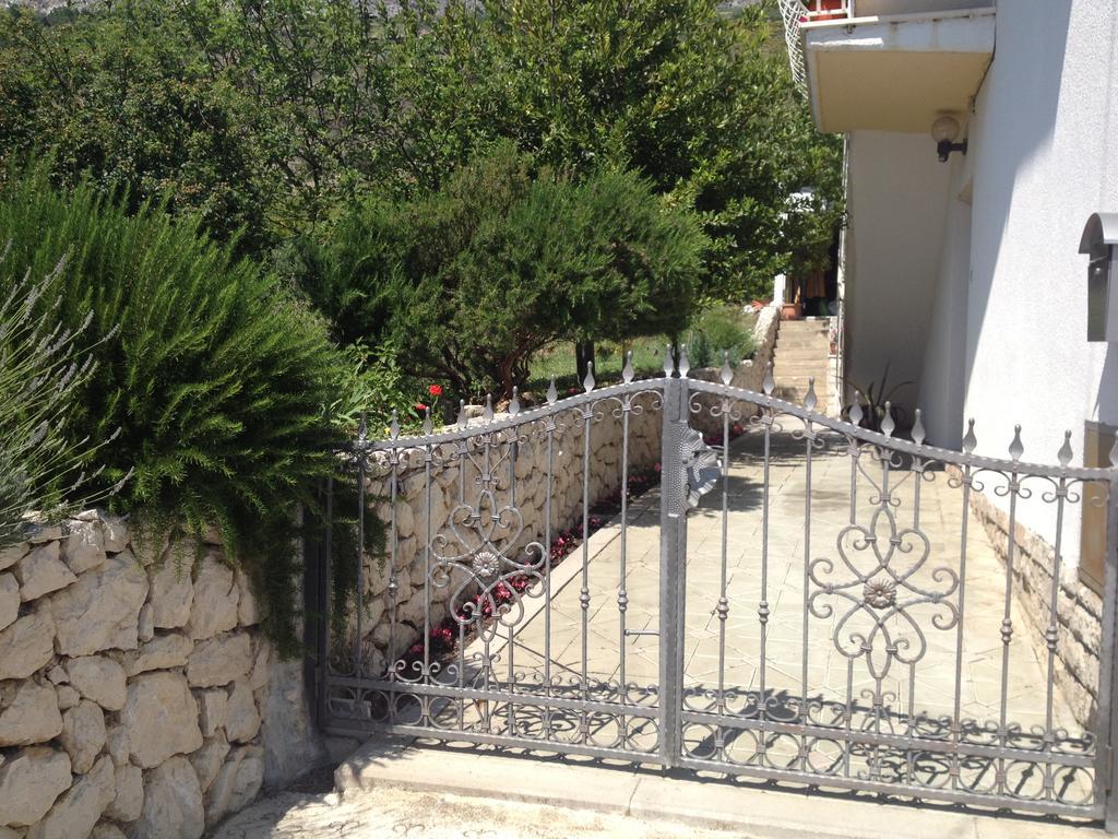 Apartments Curnic Jesenice  Εξωτερικό φωτογραφία